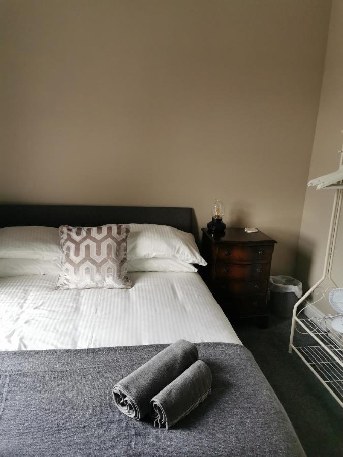 6 Dbl Bed, Central Huddersfield House Inc Parking Luaran gambar