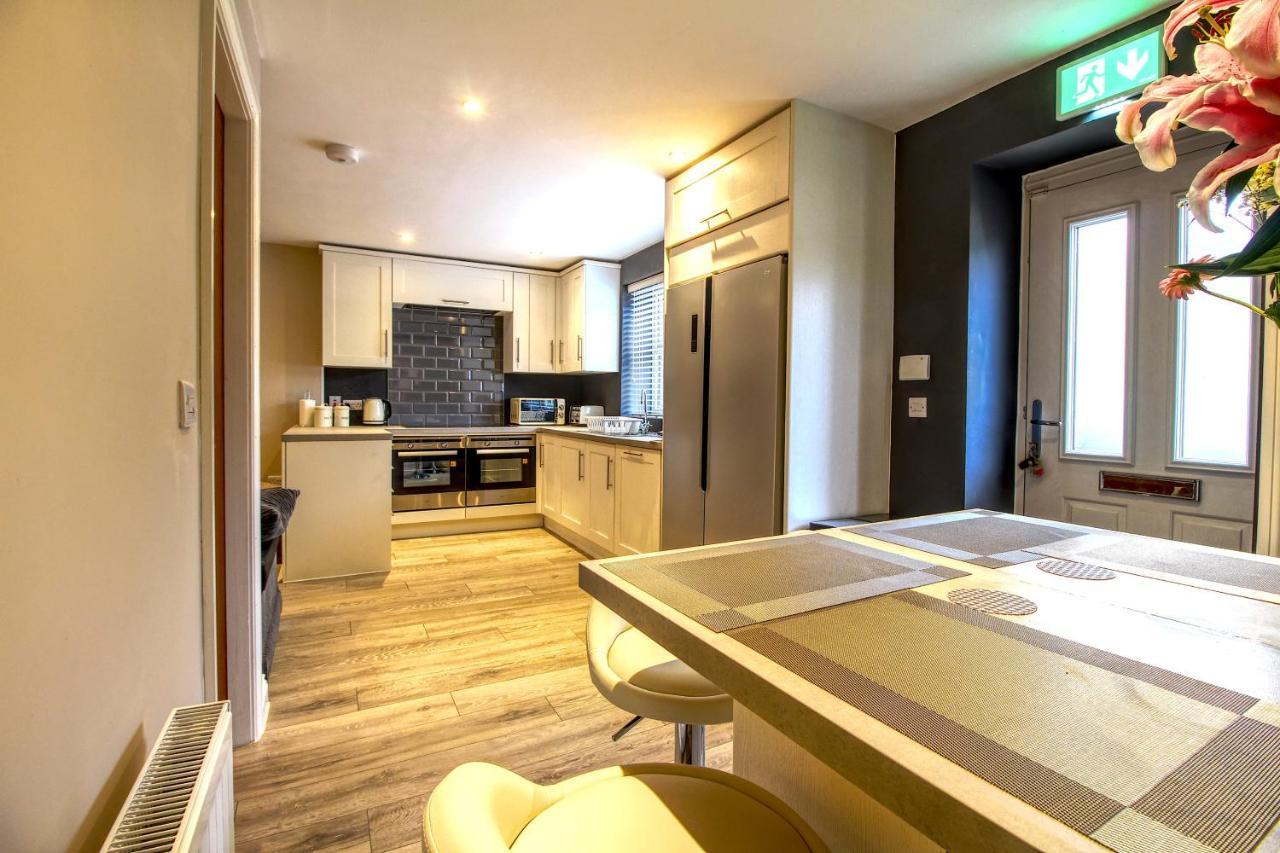 6 Dbl Bed, Central Huddersfield House Inc Parking Luaran gambar